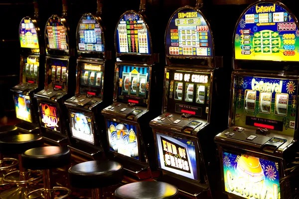 Live football and casino game selection interface